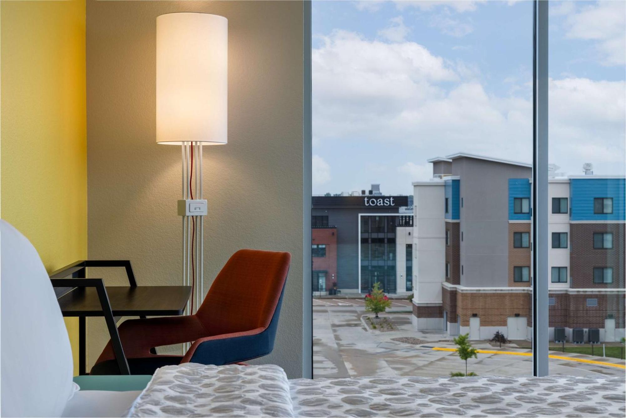 Tru By Hilton Ankeny Hotel Ngoại thất bức ảnh