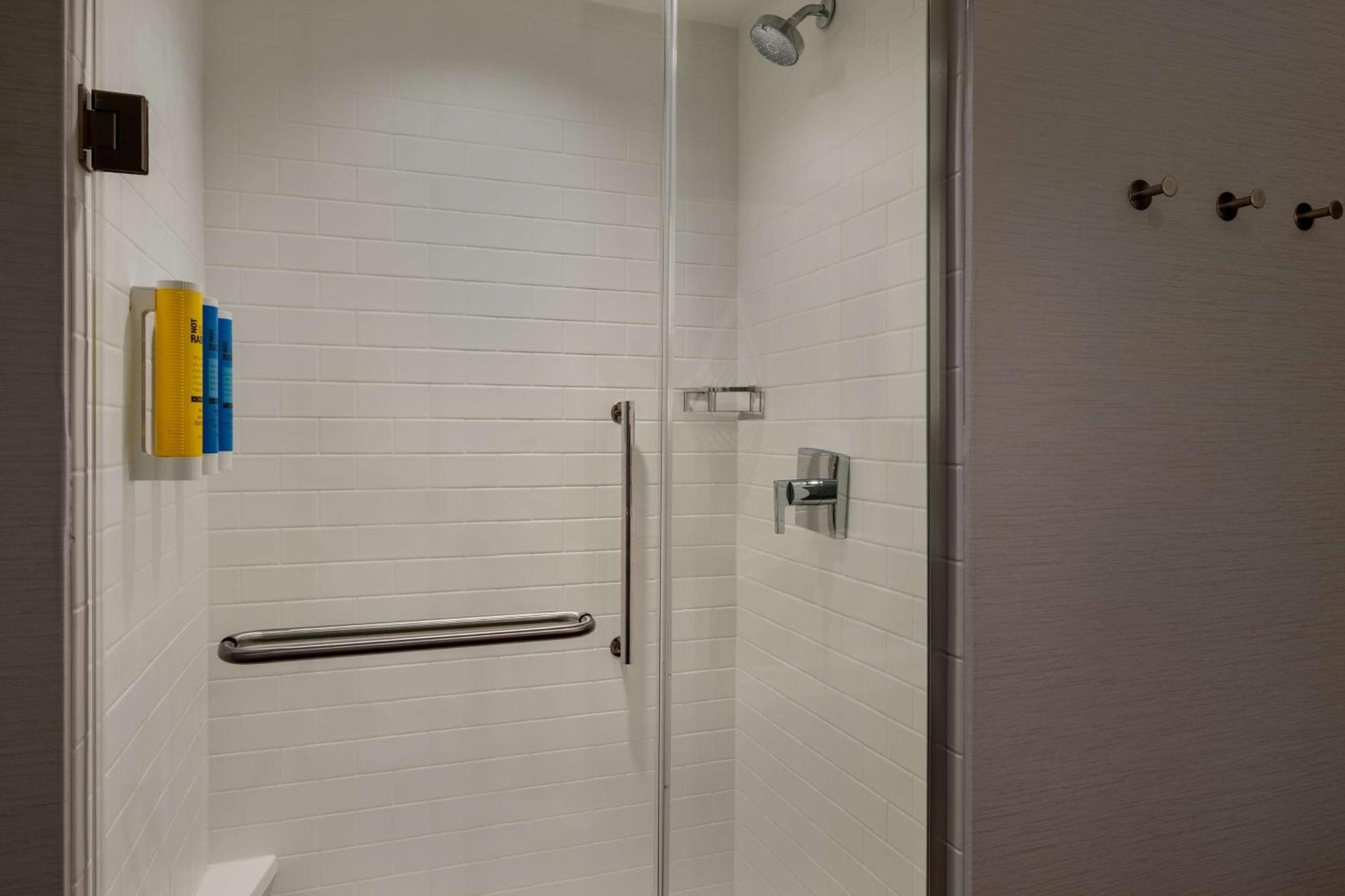 Tru By Hilton Ankeny Hotel Ngoại thất bức ảnh